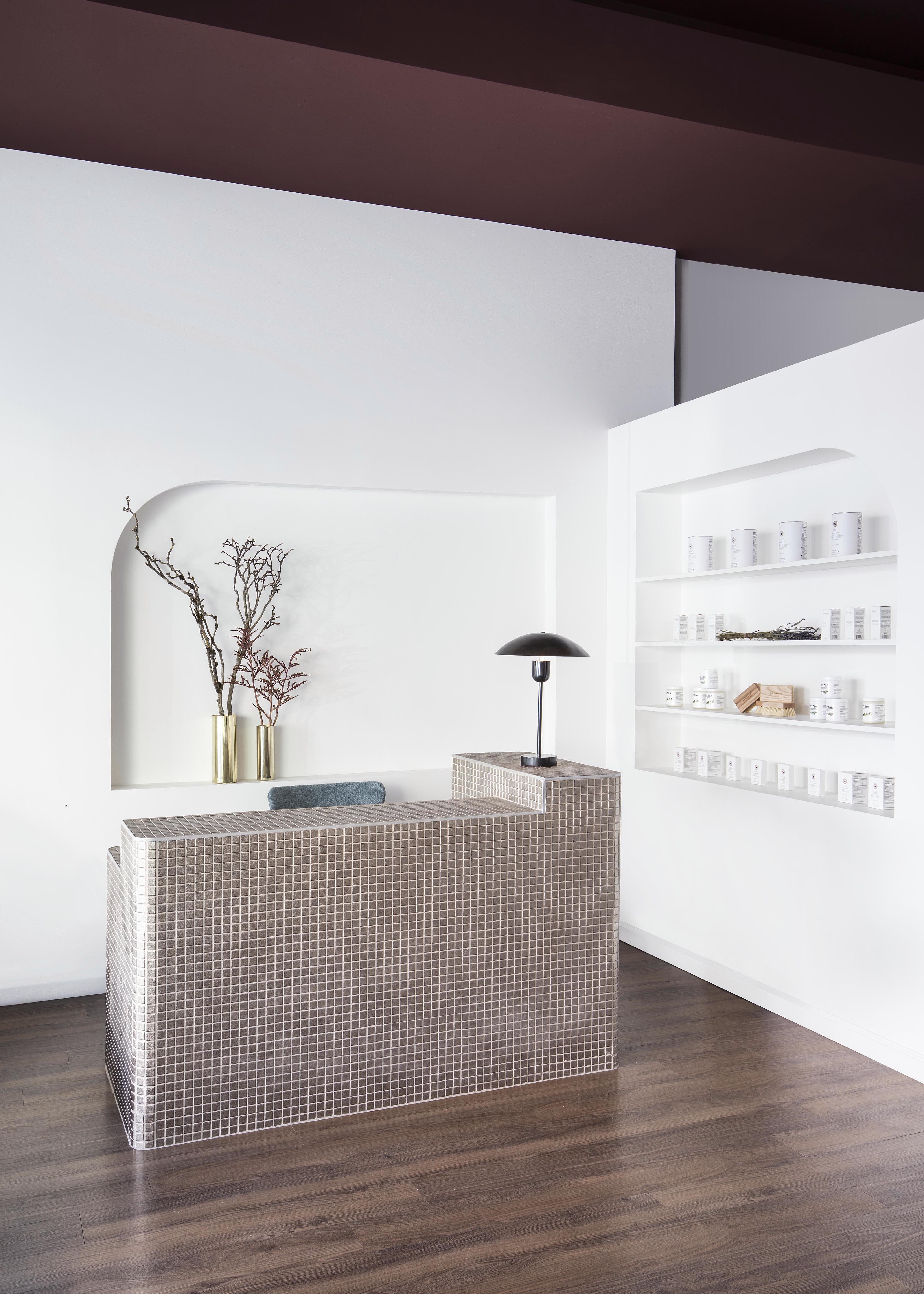 Clean and beautiful facial spa in pasadena california.