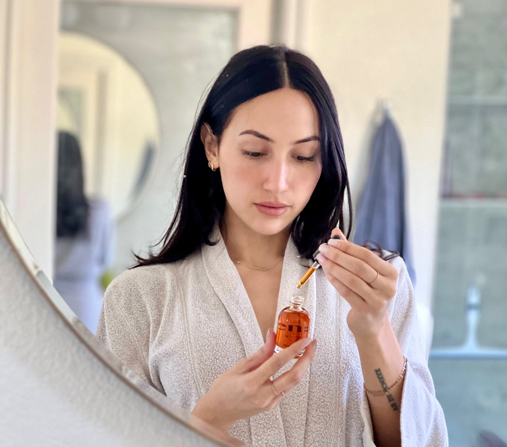 Gua Sha Facial Treatment Los Angeles Cheeks Skincare